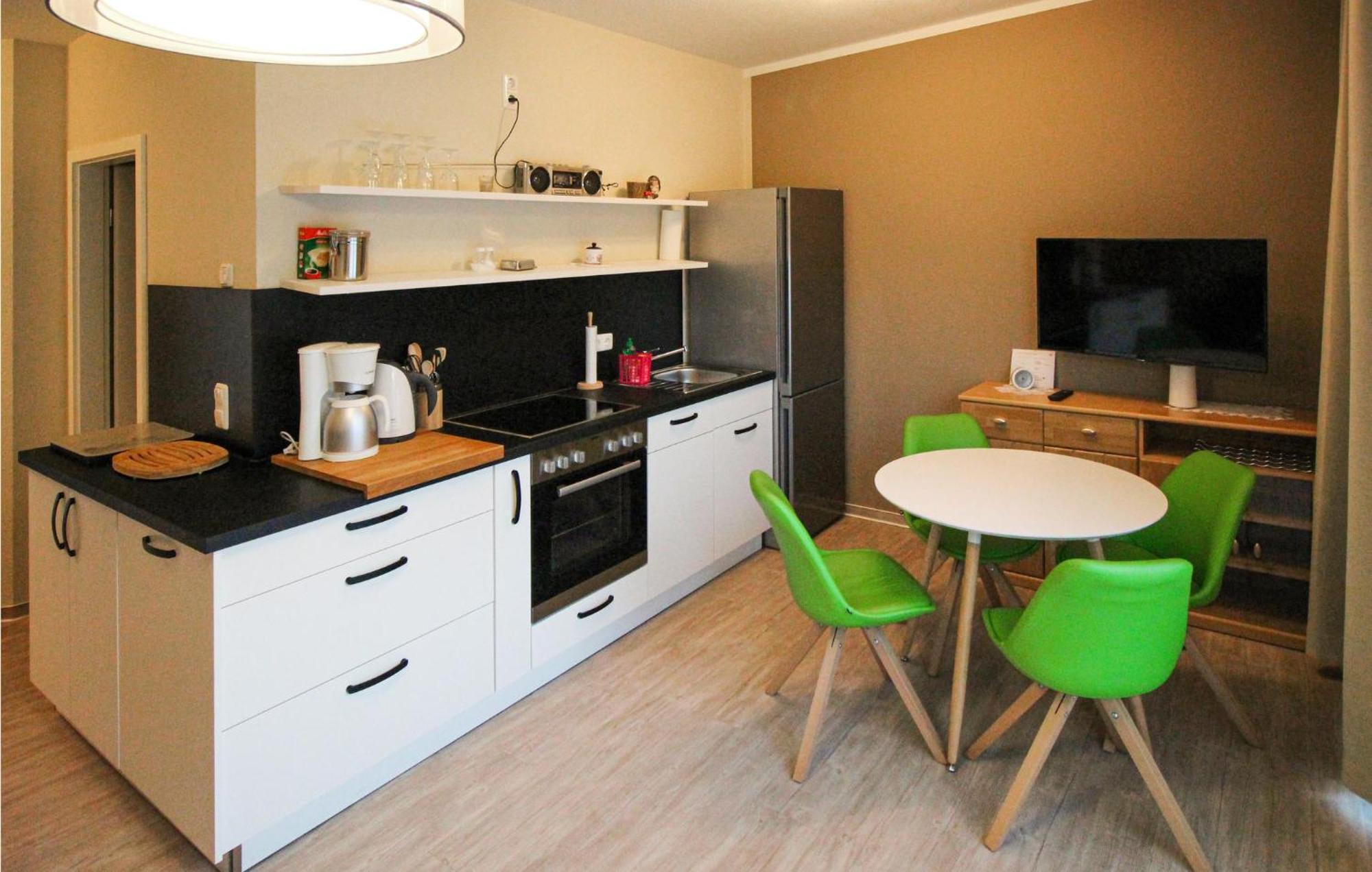 Stunning Apartment In Graal-Mueritz With Kitchen Esterno foto