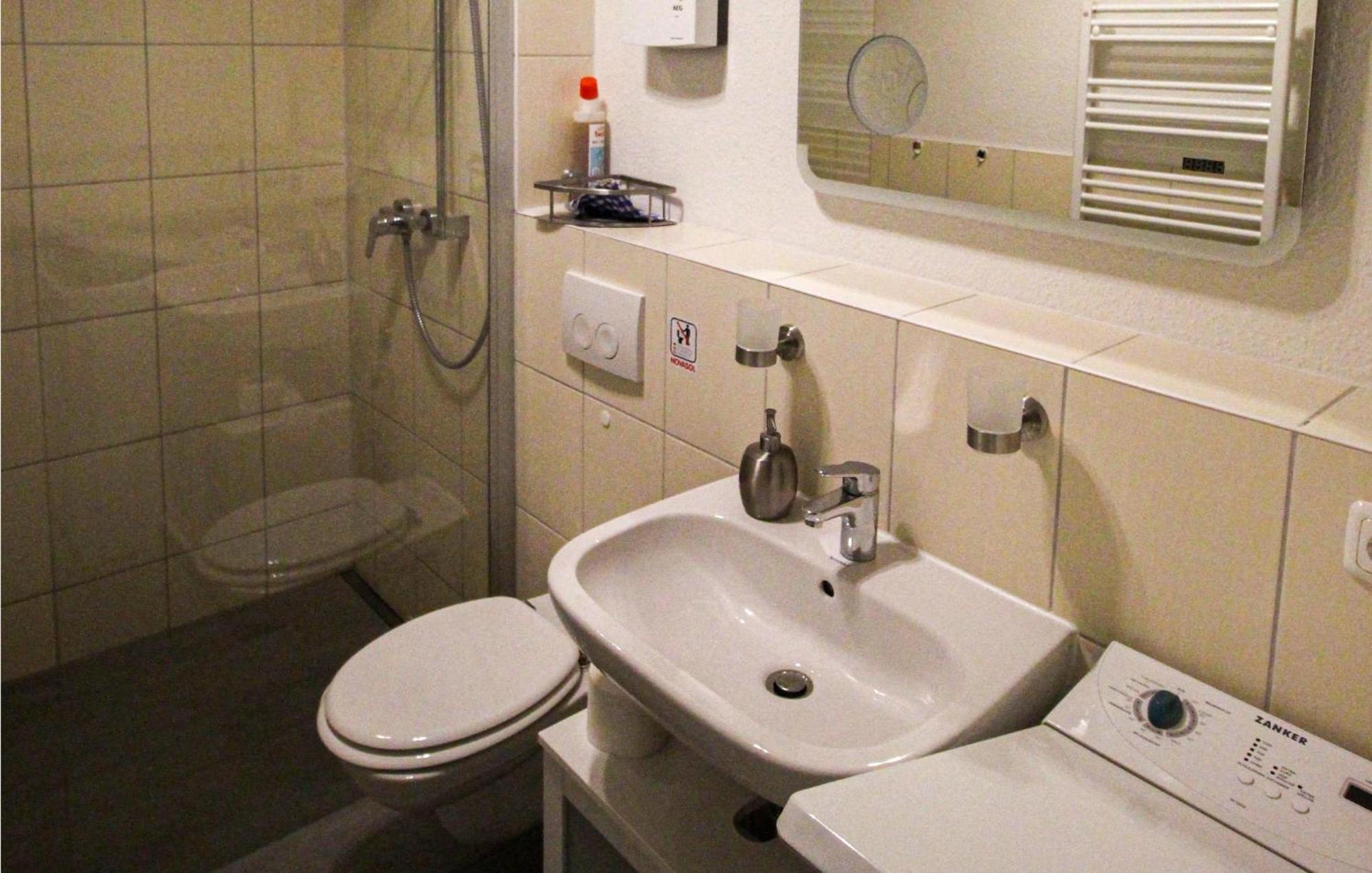 Stunning Apartment In Graal-Mueritz With Kitchen Esterno foto